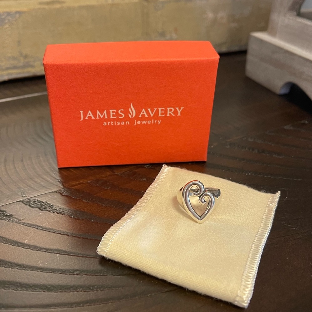 James Avery RETIRED Mother's Love Collection Sterling Silver Heart Ring Size 6.5